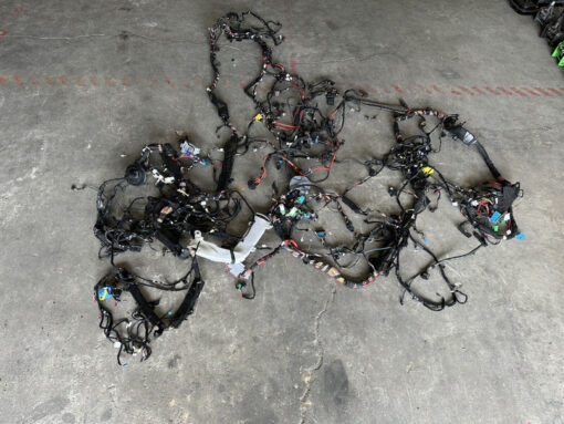 M8 BODY WIRING HARNESS
